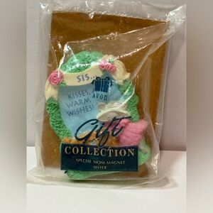 Vintage Avon Gift Collection “SIS… Kisses and Warm Wishes!” Magnet Sealed New